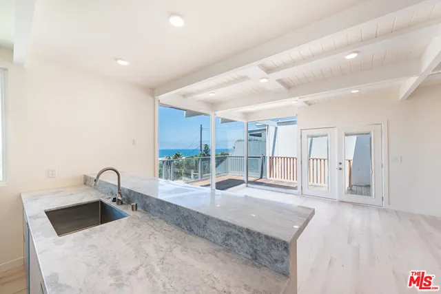 $7,340,000 | 7273 Birdview Avenue, Malibu, CA 90265