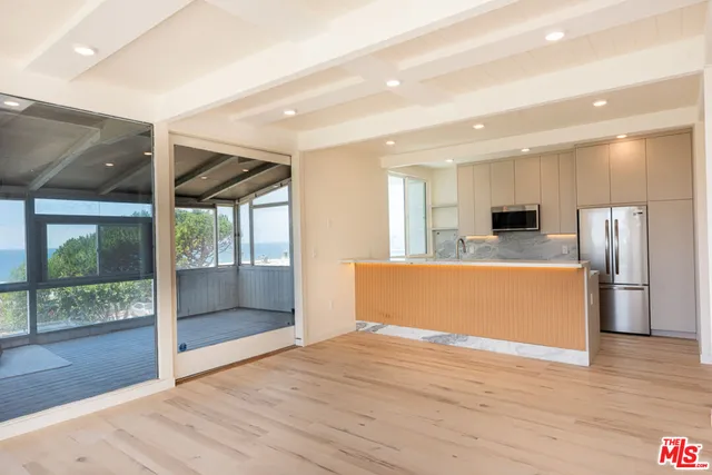 $7,340,000 | 7273 Birdview Avenue, Malibu, CA 90265