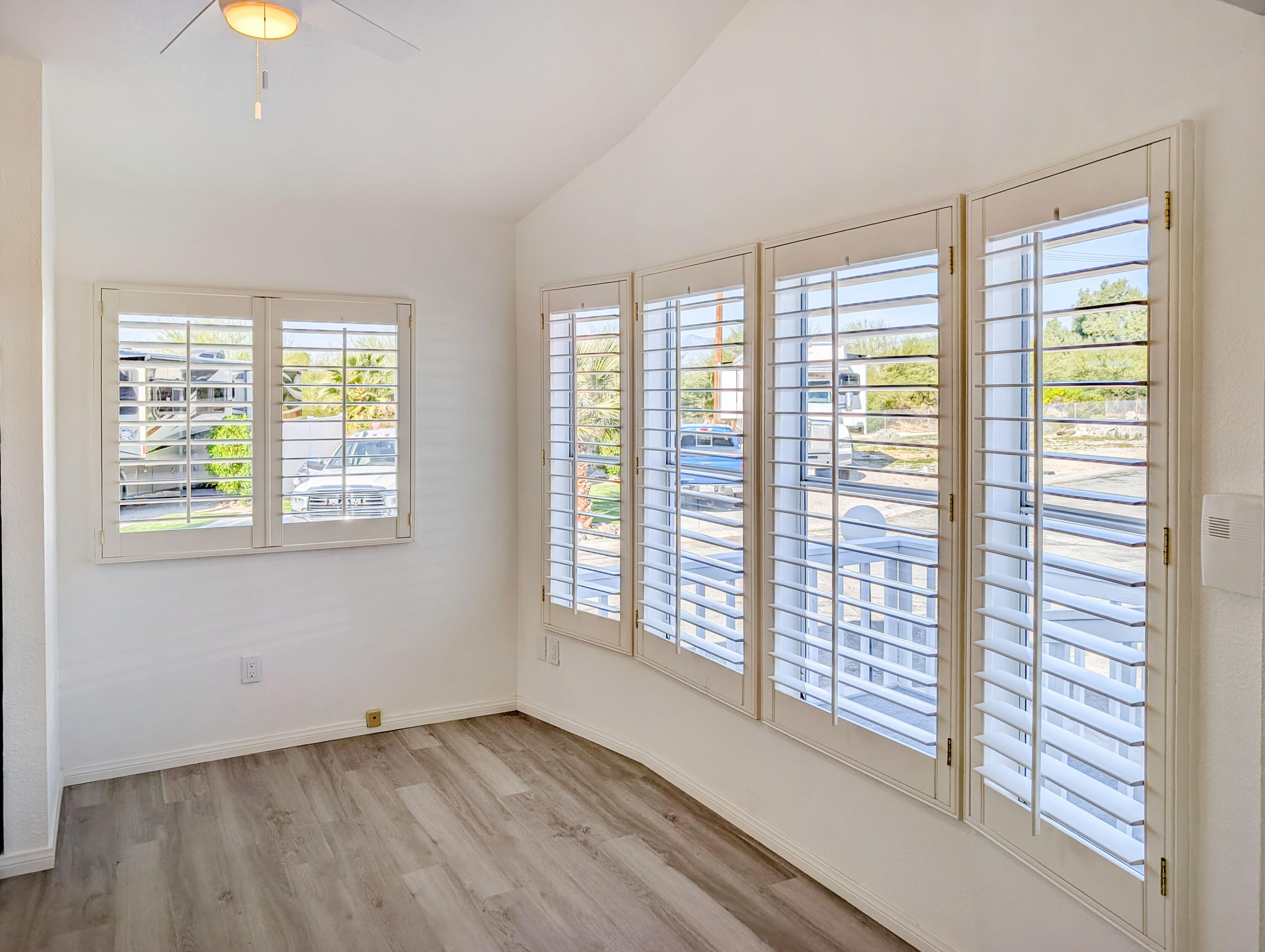 70200 Dillon Road, Unit 284 Desert Hot Springs, CA 92241 - Photo 10 of 30 284 (16 of 40)