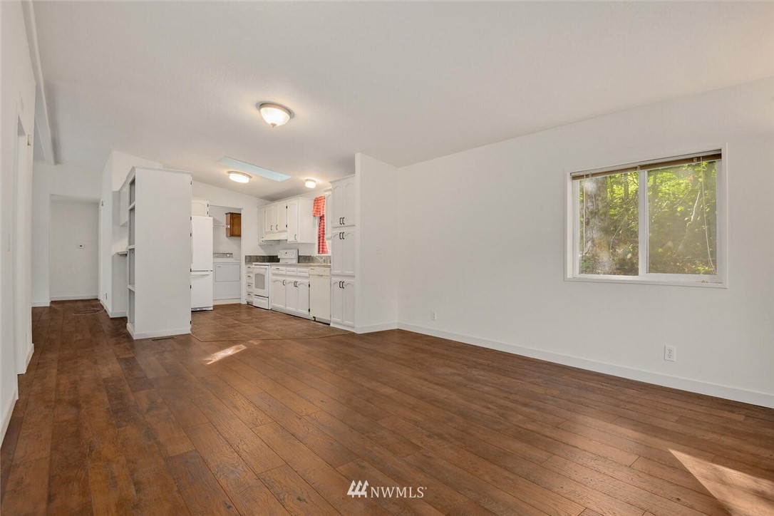475 Alger Cain Lake Road Sedro-Woolley, WA 98284 - Photo 10 of 23 Gallery Image 10