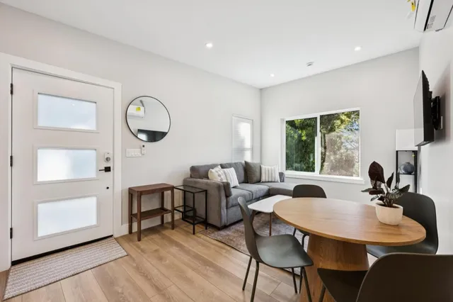 $2,980 | 196 Amapola Avenue, Unit A, Pacifica, CA 94044