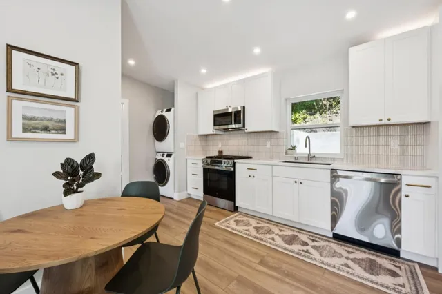 $2,980 | 196 Amapola Avenue, Unit A, Pacifica, CA 94044