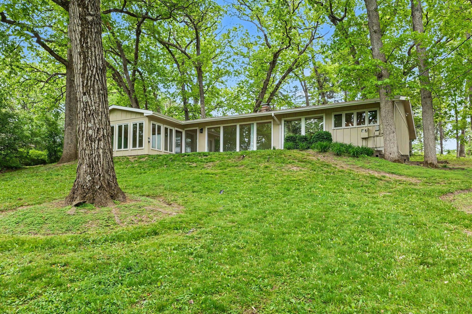 61 Timberlake Road Barrington, IL 60010 - Photo 2 of 26