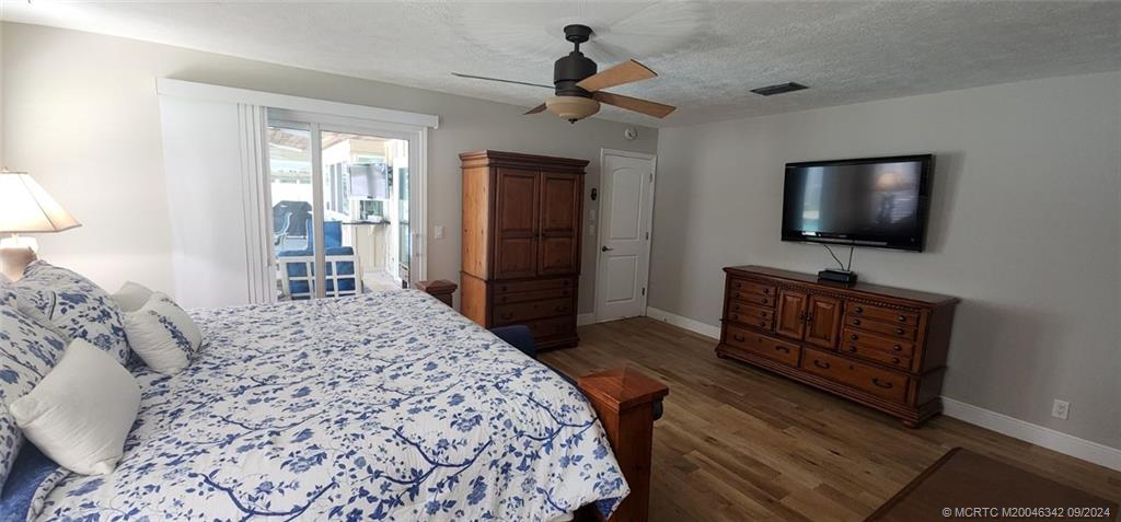 4898 Southeast Major Way Stuart, FL 34997 - Photo 12 of 28 Master bed