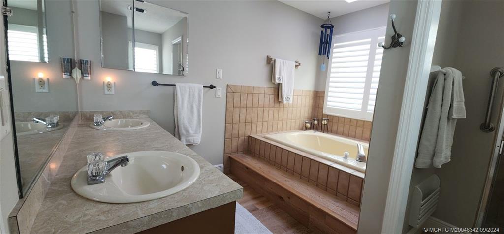 4898 Southeast Major Way Stuart, FL 34997 - Photo 13 of 28 Master bath