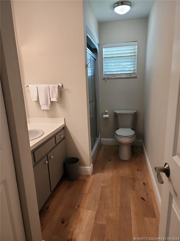 4898 Southeast Major Way Stuart, FL 34997 - Photo 20 of 28 guest bathroom with shower
