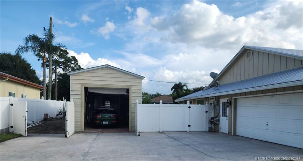 4898 Southeast Major Way Stuart, FL 34997 - Photo 24 of 28 Gallery Image 24