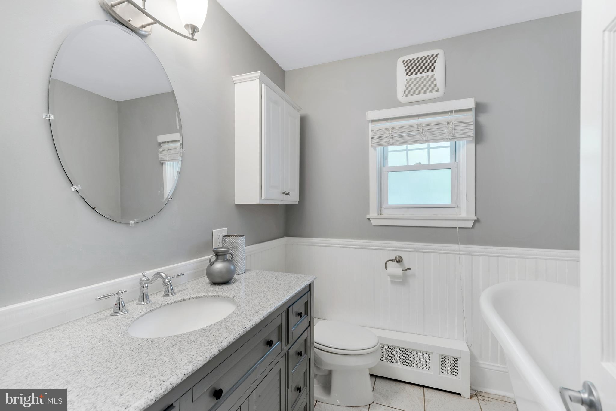 8245 Brookside Road Elkins Park, PA 19027 - Photo 17 of 32 2nd Floor Full Bathroom