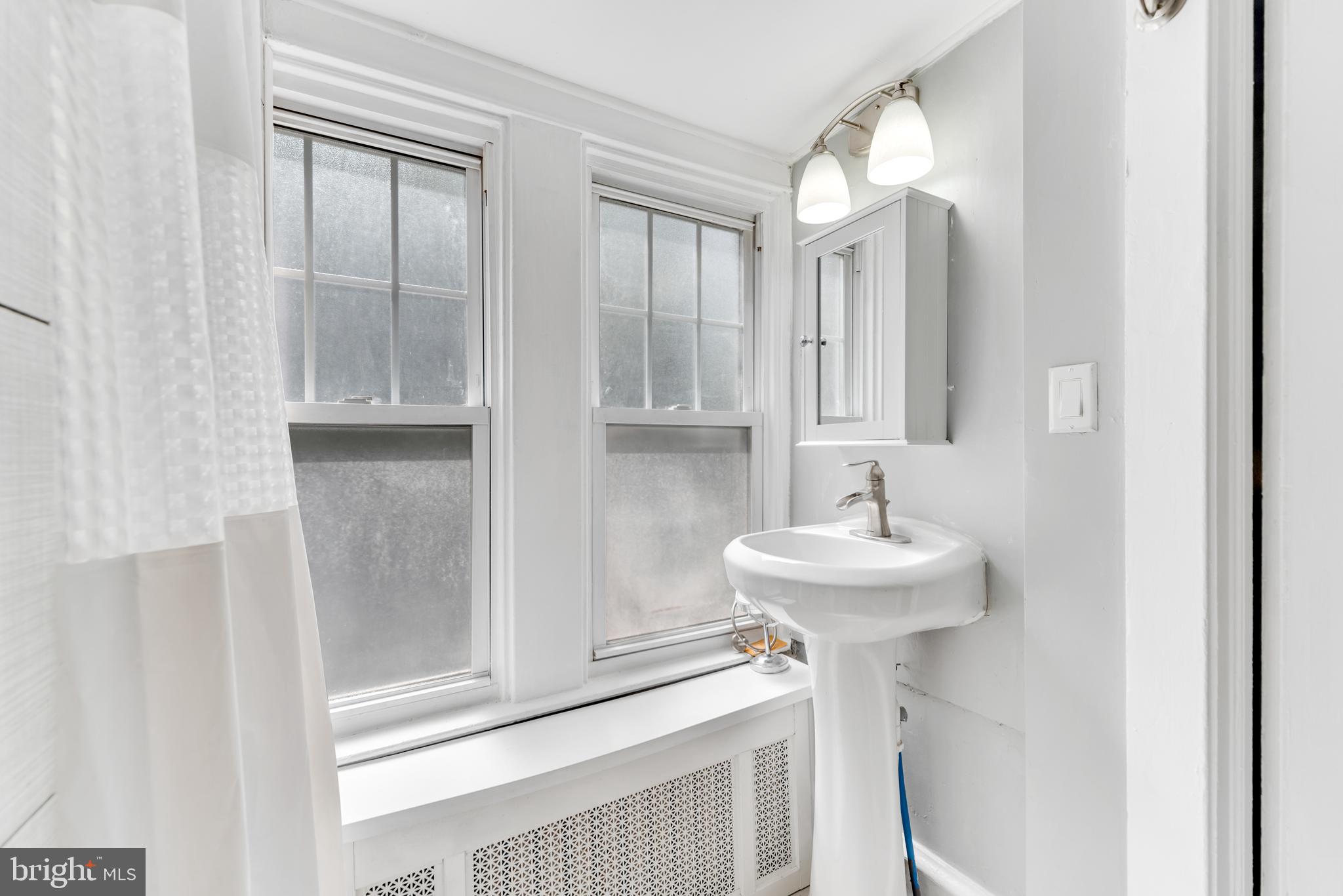 8245 Brookside Road Elkins Park, PA 19027 - Photo 25 of 32 Full Master Bathroom