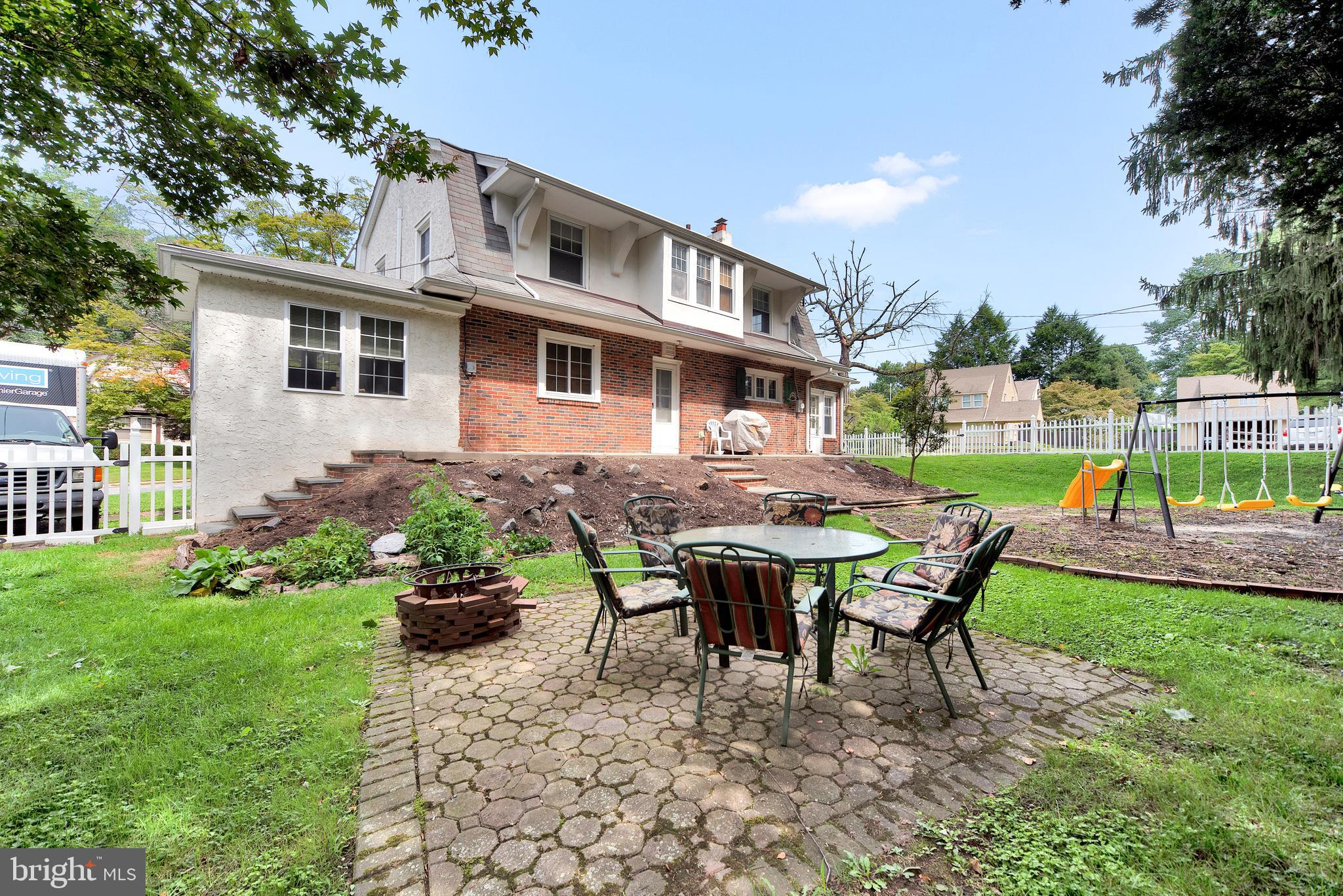 8245 Brookside Road Elkins Park, PA 19027 - Photo 29 of 32 Back yard