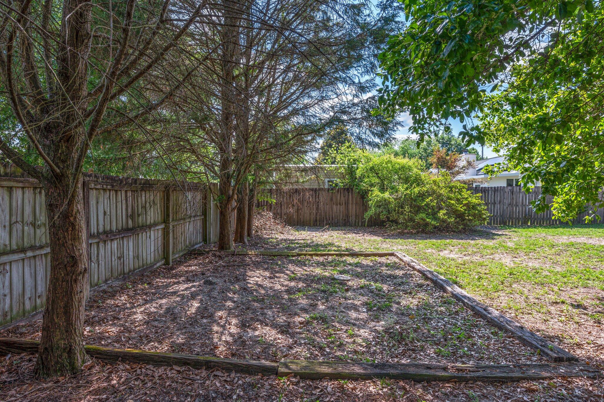 4 Holly Road Crestview, FL 32539 - Photo 28 of 29 31-web-or-mls-4 Holly Rd-031
