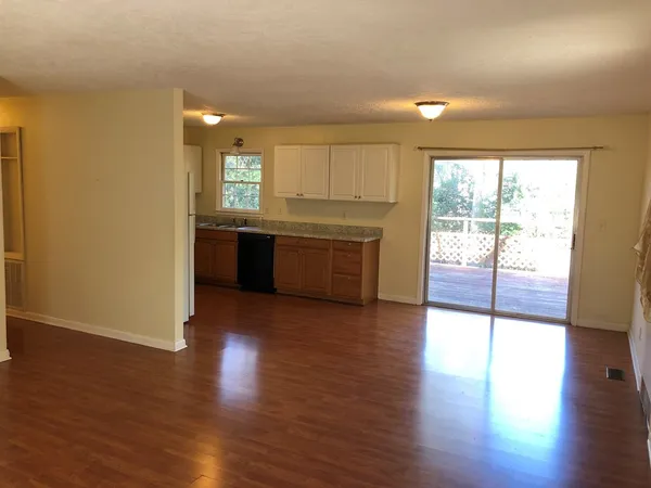 $1,495 | 812 Springdale Road, North Augusta, SC 29841