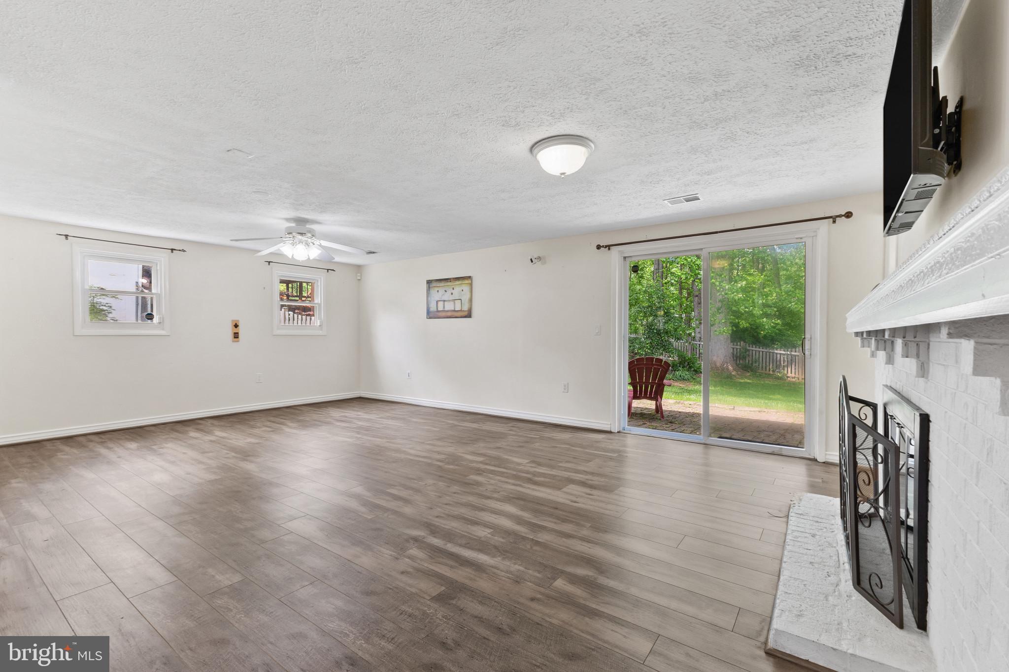 9506 Burning Branch Road Burke, VA 22015 - Photo 36 of 42 Gallery Image 36