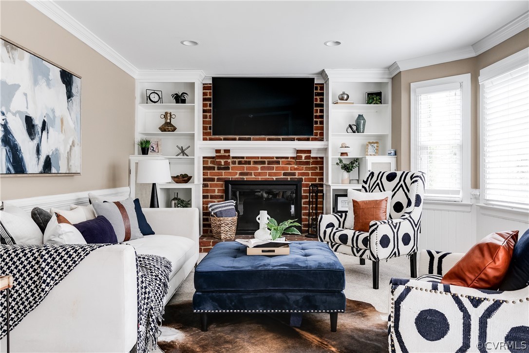 3300 East Weyburn Road Richmond, VA 23235 - Photo 18 of 46 a living room with furniture and a flat screen tv