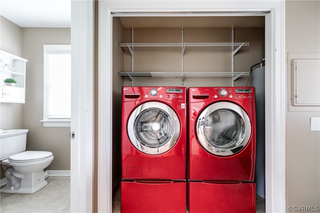 3300 East Weyburn Road Richmond, VA 23235 - Photo 27 of 46 a view of a hallway with washer and dryer