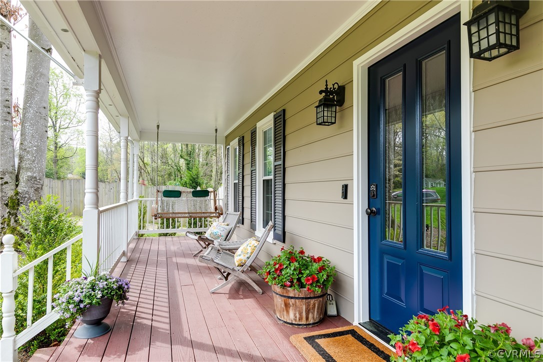 3300 East Weyburn Road Richmond, VA 23235 - Photo 4 of 46 a living room filled with furniture
