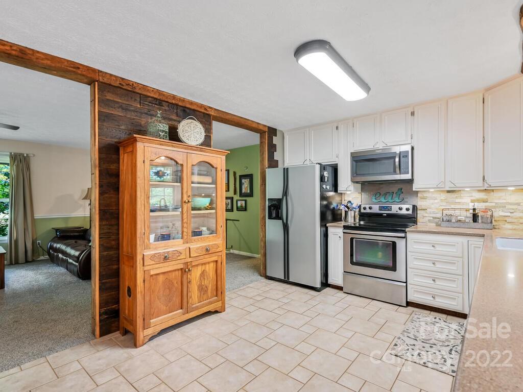 129 Foxhall Road Mills River, NC 28759 - Photo 11 of 41 Gallery Image 11
