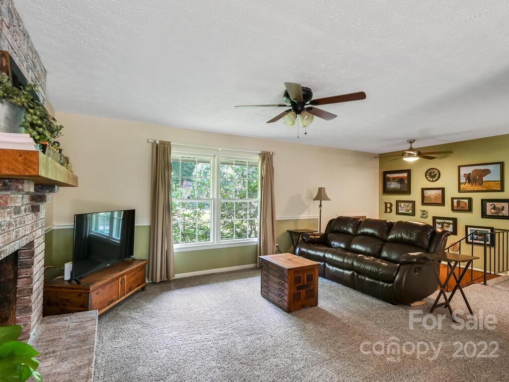 129 Foxhall Road Mills River, NC 28759 - Photo 5 of 41 Gallery Image 5