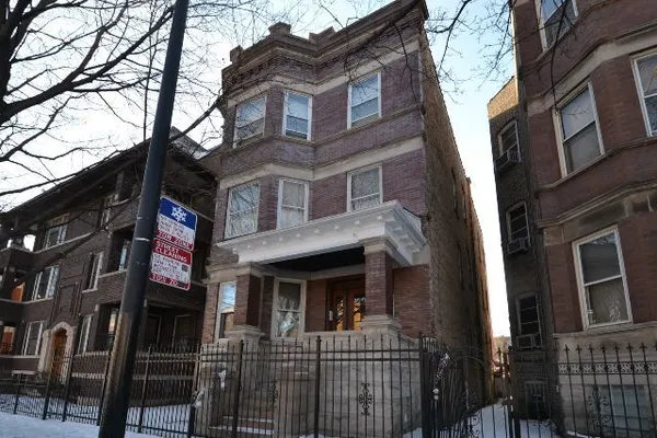 $4,200 | 4118 North Ashland Avenue, Unit 1, Chicago, IL 60613