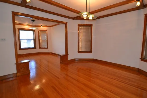 $4,200 | 4118 North Ashland Avenue, Unit 1, Chicago, IL 60613