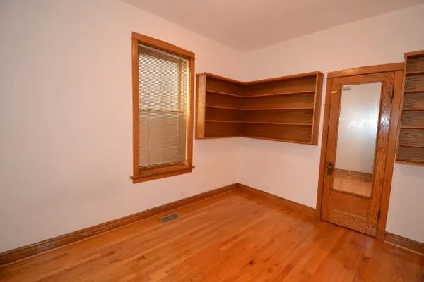 $4,200 | 4118 North Ashland Avenue, Unit 1, Chicago, IL 60613