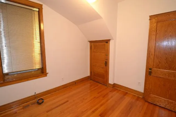 $4,200 | 4118 North Ashland Avenue, Unit 1, Chicago, IL 60613