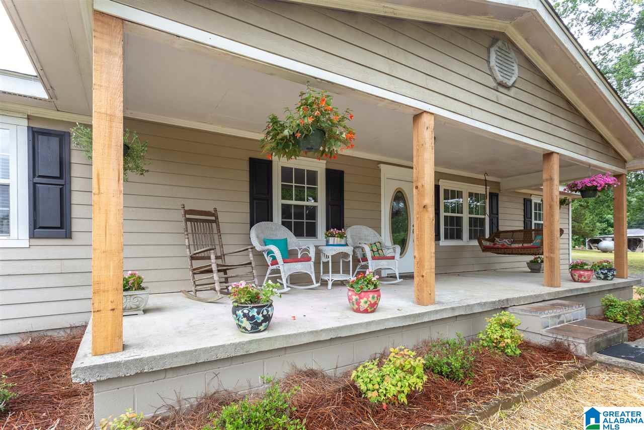 201 Plain View Drive Oneonta, AL 35121 - Photo 2 of 30