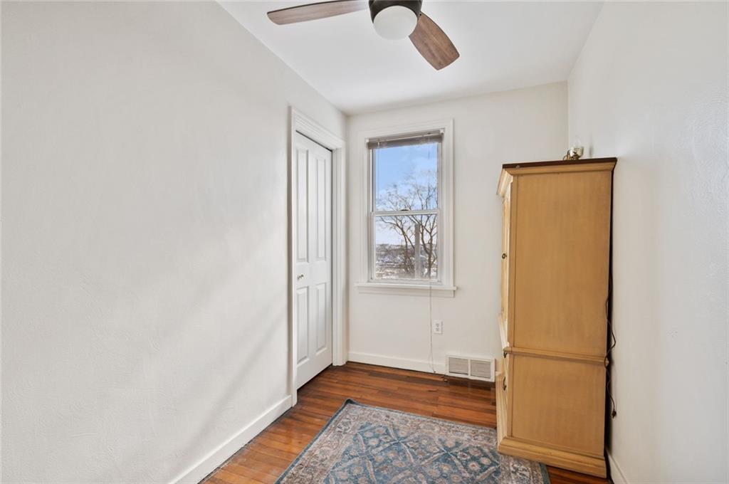 6617 Landview Road Pittsburgh, PA 15217 - Photo 15 of 23 a view of an empty room and window