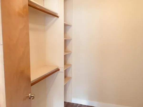 $2,275 | 1047 El Camino Real, Menlo Park, CA 94025