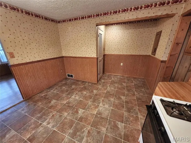 $115,000 | 3119 Rodger Avenue, Granite City, IL 62040