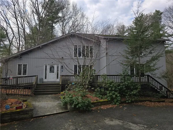 $499,000 | 859 Black Plain Road, North Smithfield, RI 02896