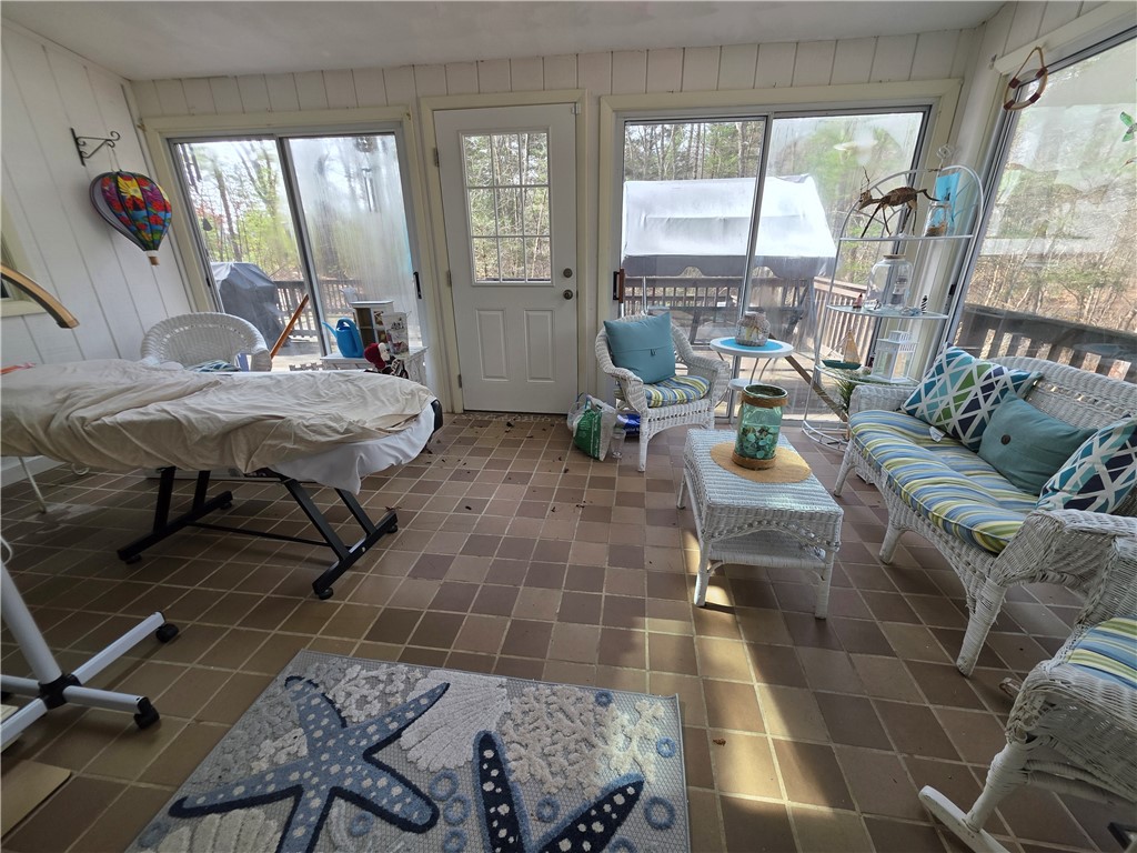 859 Black Plain Road North Smithfield, RI 02896 - Photo 17 of 46