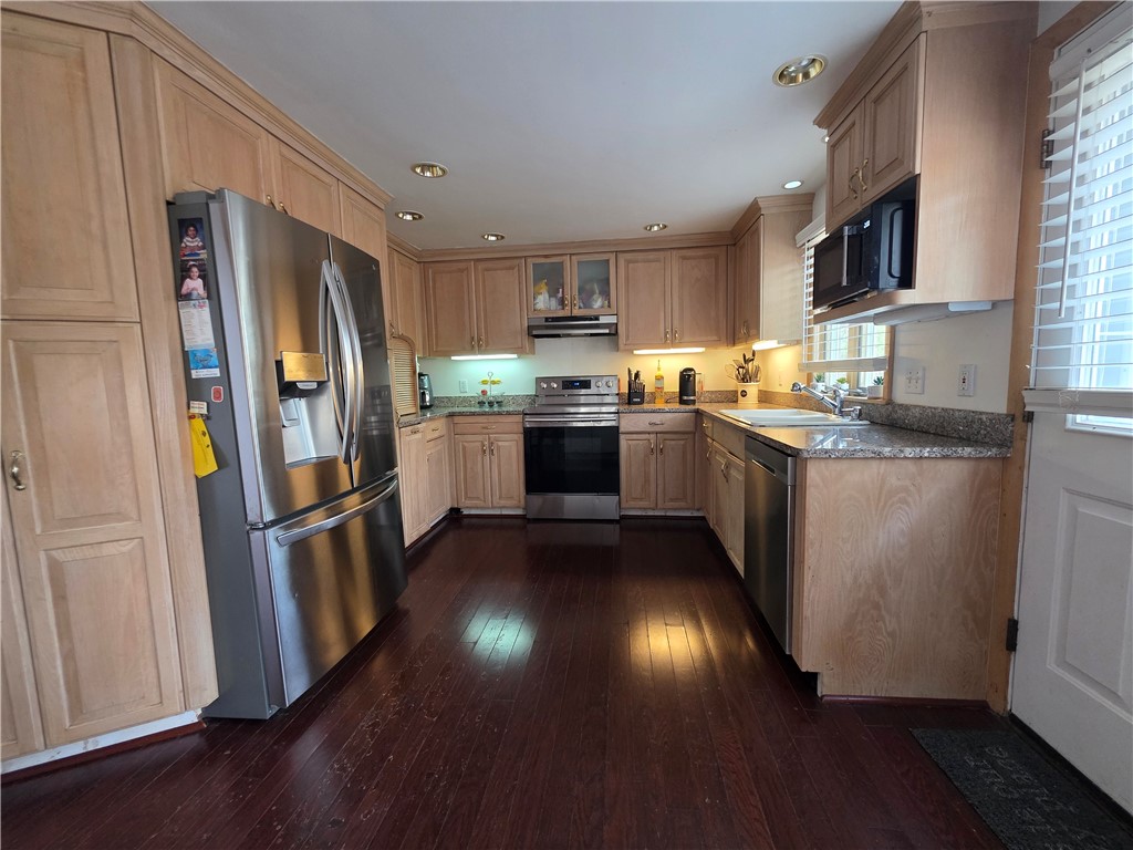 859 Black Plain Road North Smithfield, RI 02896 - Photo 19 of 46