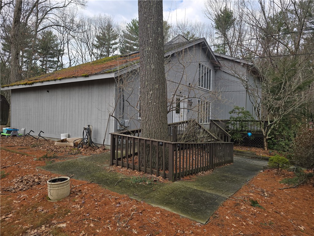 859 Black Plain Road North Smithfield, RI 02896 - Photo 2 of 46