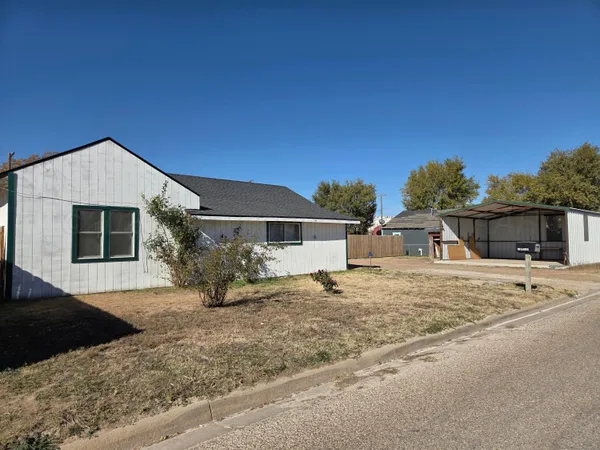 $110,000 | 414 South Cedar Street, Perryton, TX 79070