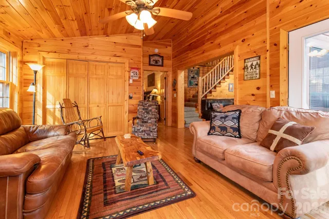 $535,000 | 71 Honeymoon Lane, Maggie Valley, NC 28751