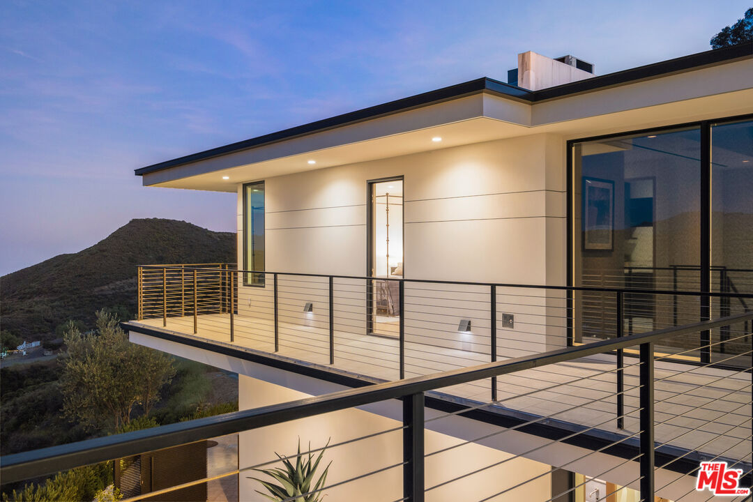 33433 Decker School Road Malibu, CA 90265 - Photo 36 of 53