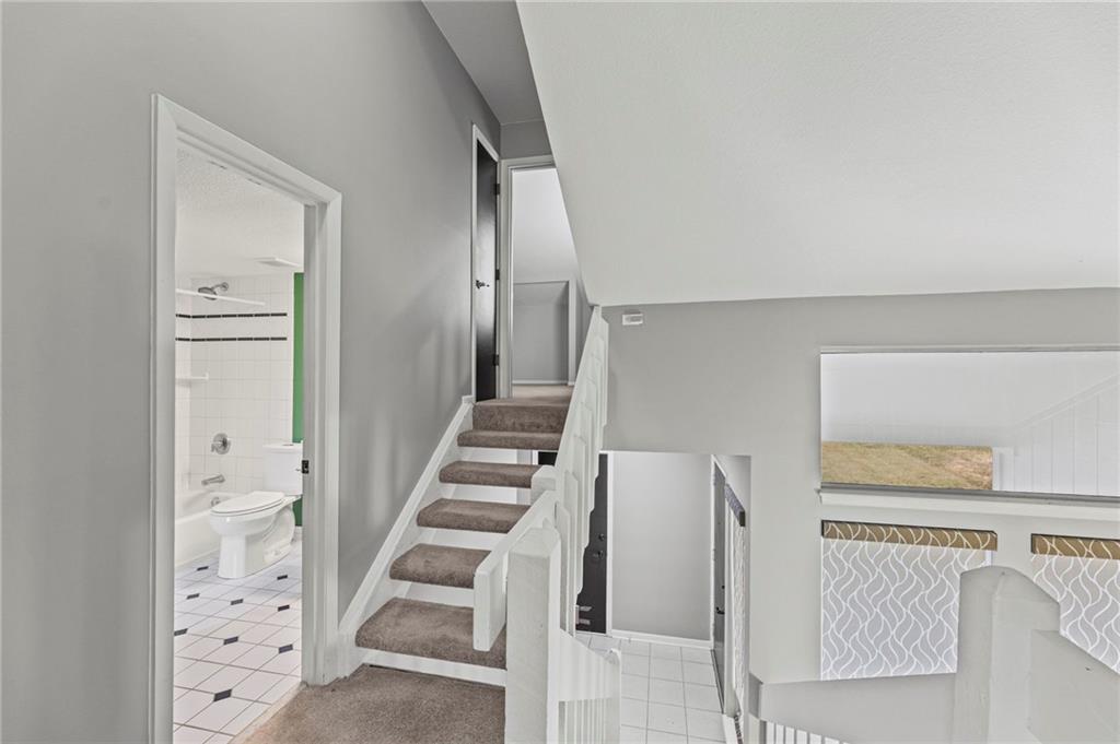 8058 Colony Lane Lenexa, KS 66215 - Photo 19 of 34