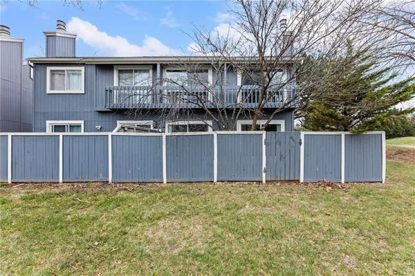 $279,950 | 8058 Colony Lane, Lenexa, KS 66215