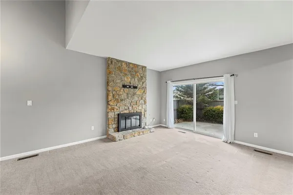 $279,950 | 8058 Colony Lane, Lenexa, KS 66215