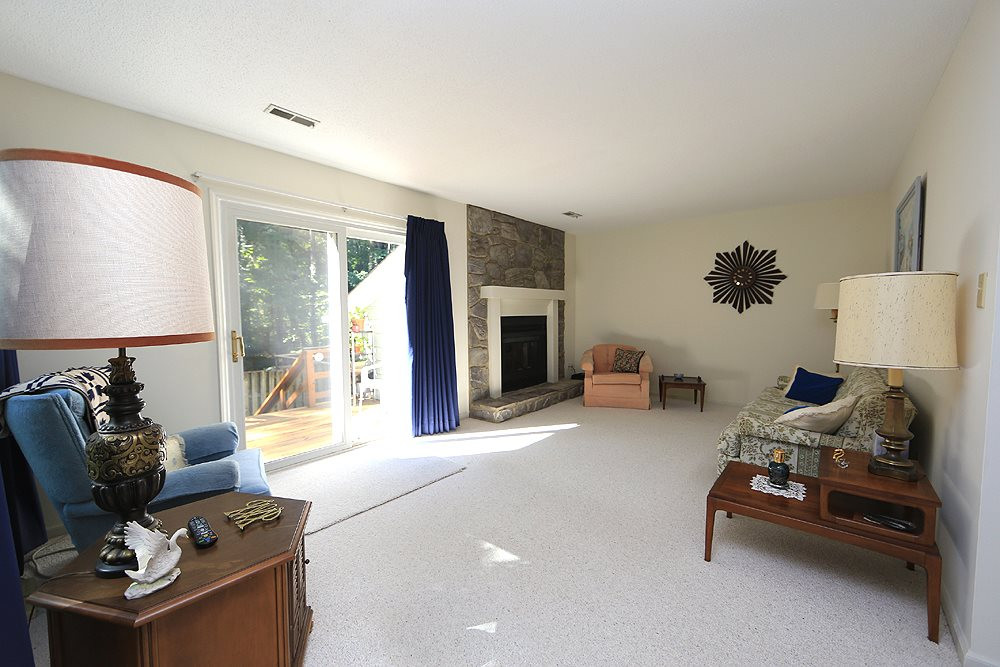 1506 Edgeside Court Raleigh, NC 27609 - Photo 7 of 23 Den/Family/Great Room