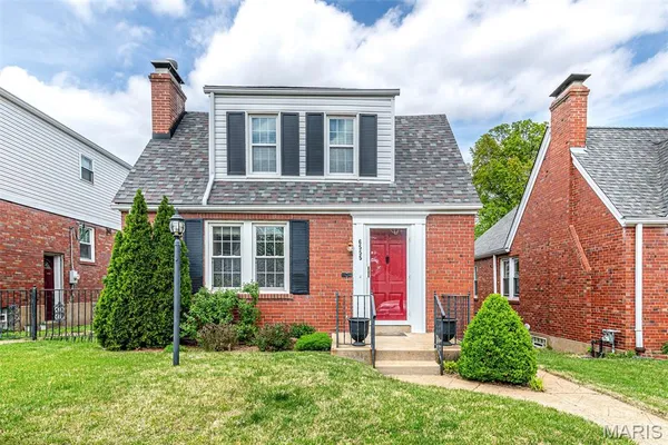$389,900 | 6555 Mardel Avenue, St. Louis, MO 63109