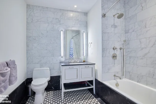 $9,995,000 | 40 East End Avenue, Unit PH16 | Upper East Side