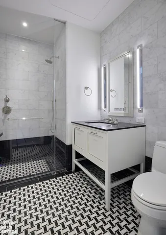 $9,995,000 | 40 East End Avenue, Unit PH16 | Upper East Side