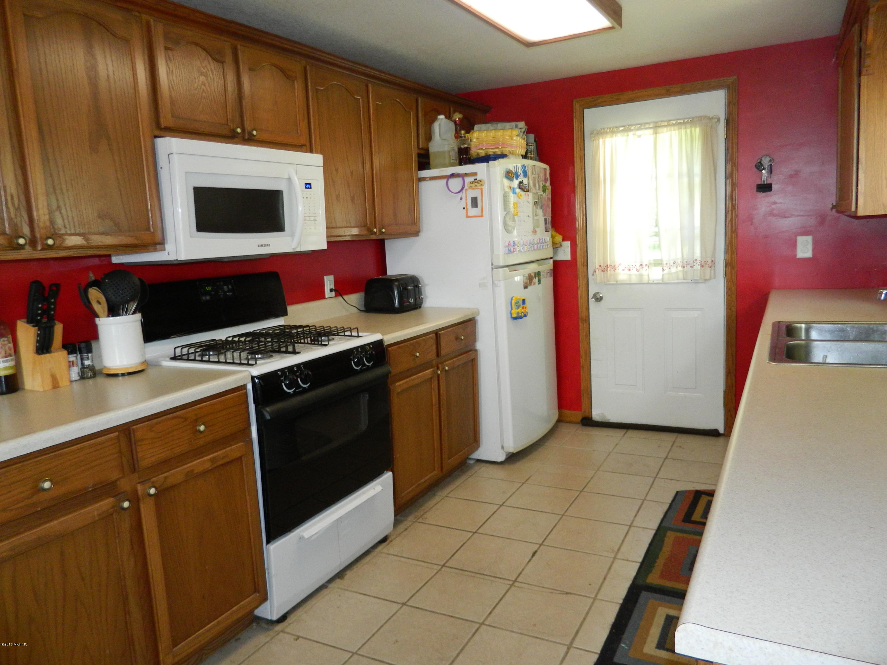 65219 Youngs Prairie Road Constantine, MI 49042 - Photo 5 of 22 DSCN2473