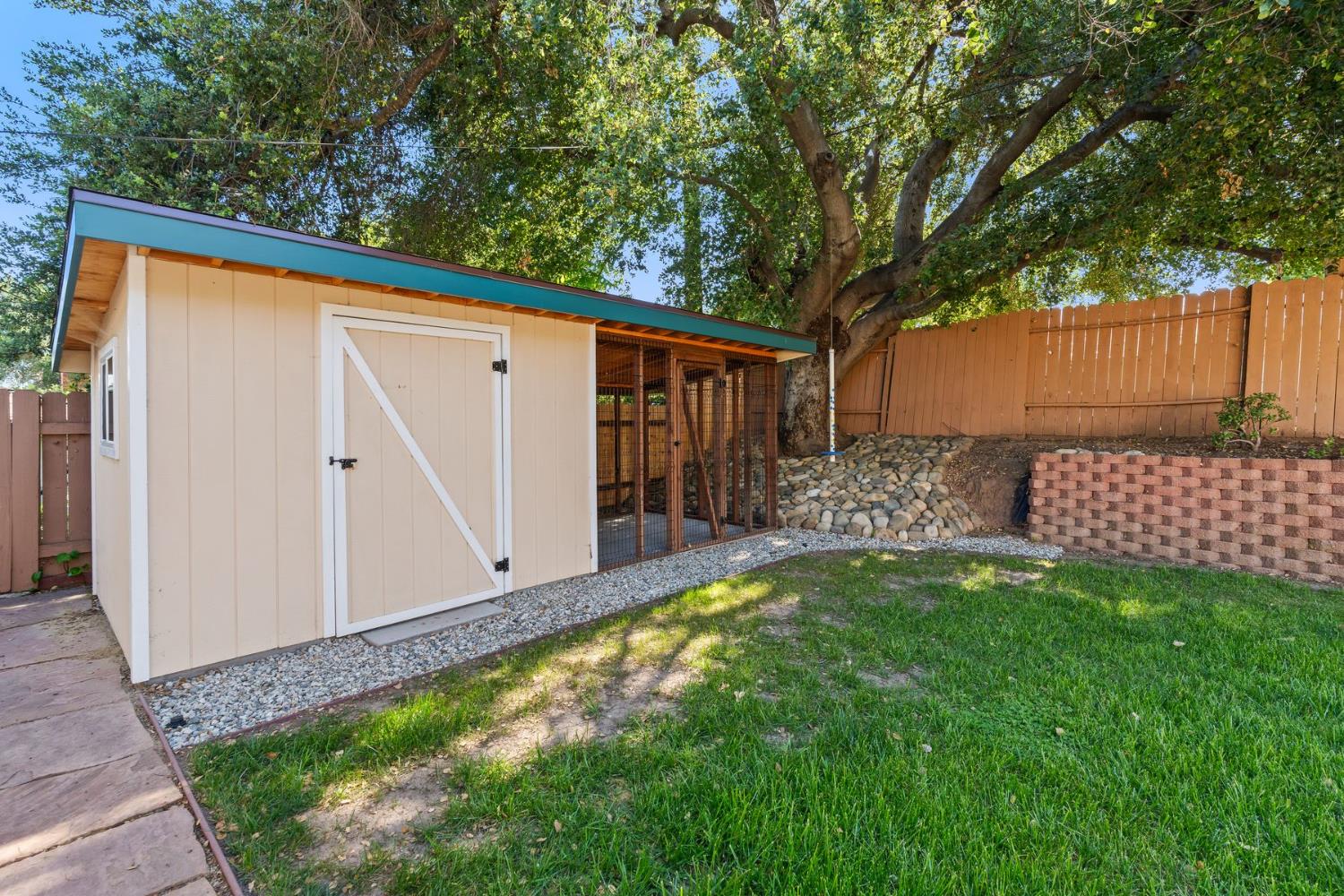 1317 Meadowbrook Road Ojai, CA 93023 - Photo 16 of 21