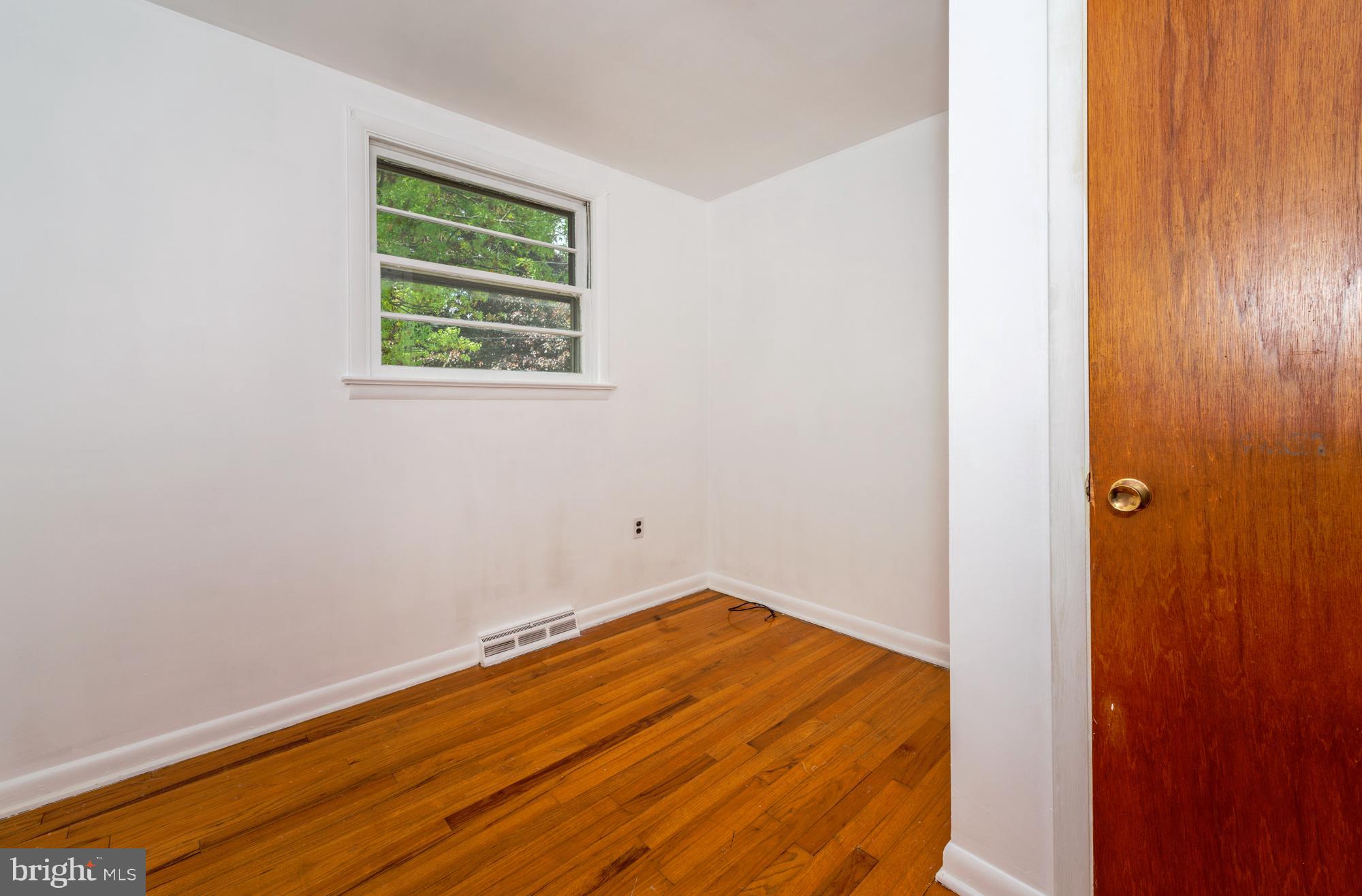 417 Winthrop Drive Lancaster, PA 17603 - Photo 18 of 28 Bedroom 3