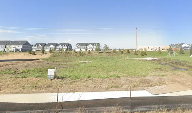 $180,000 | 5016 Airlake Draw, Woodbury, MN 55129