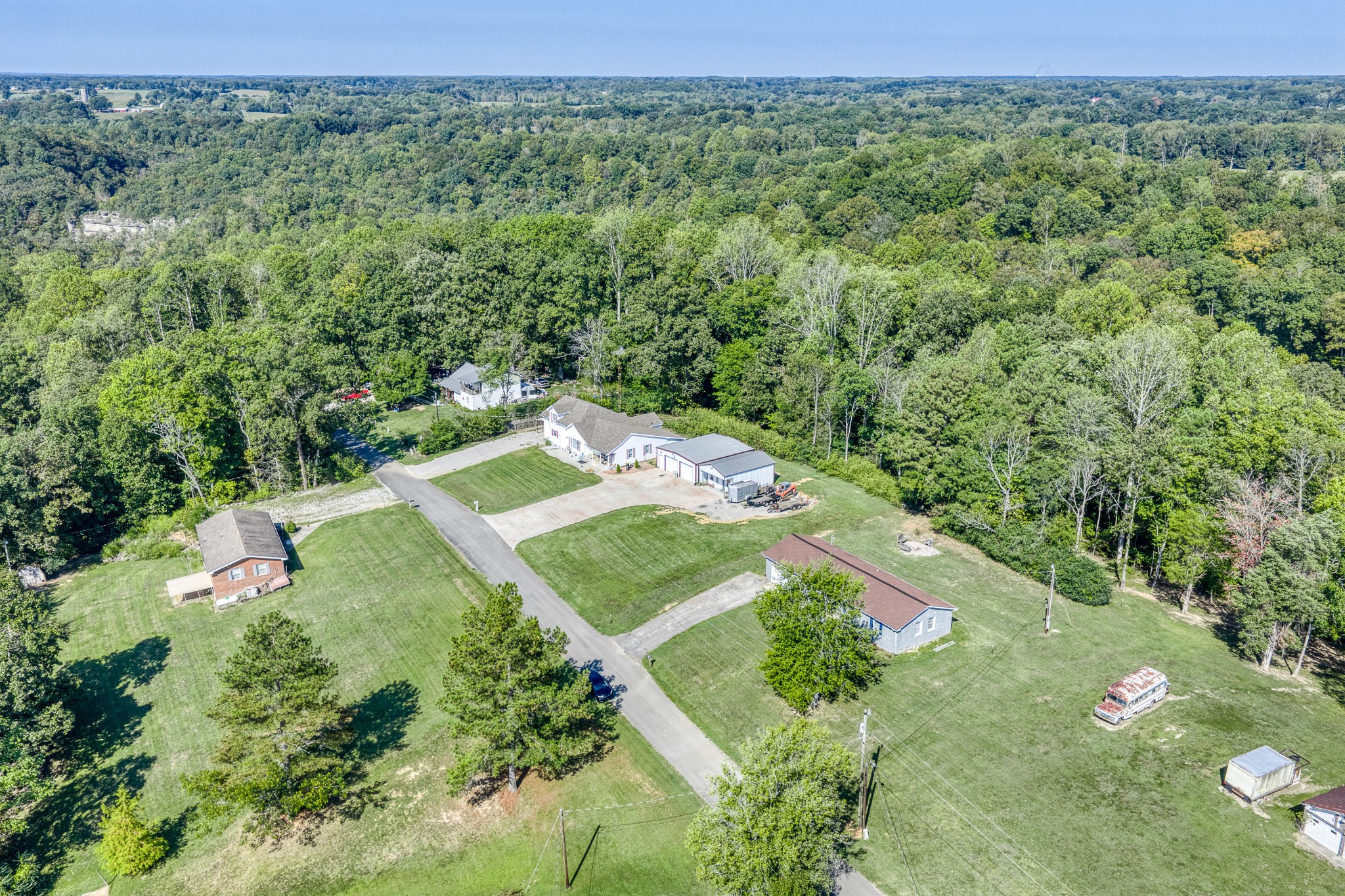 4871 New Window Cliff Road Baxter, TN 38544 - Photo 3 of 26