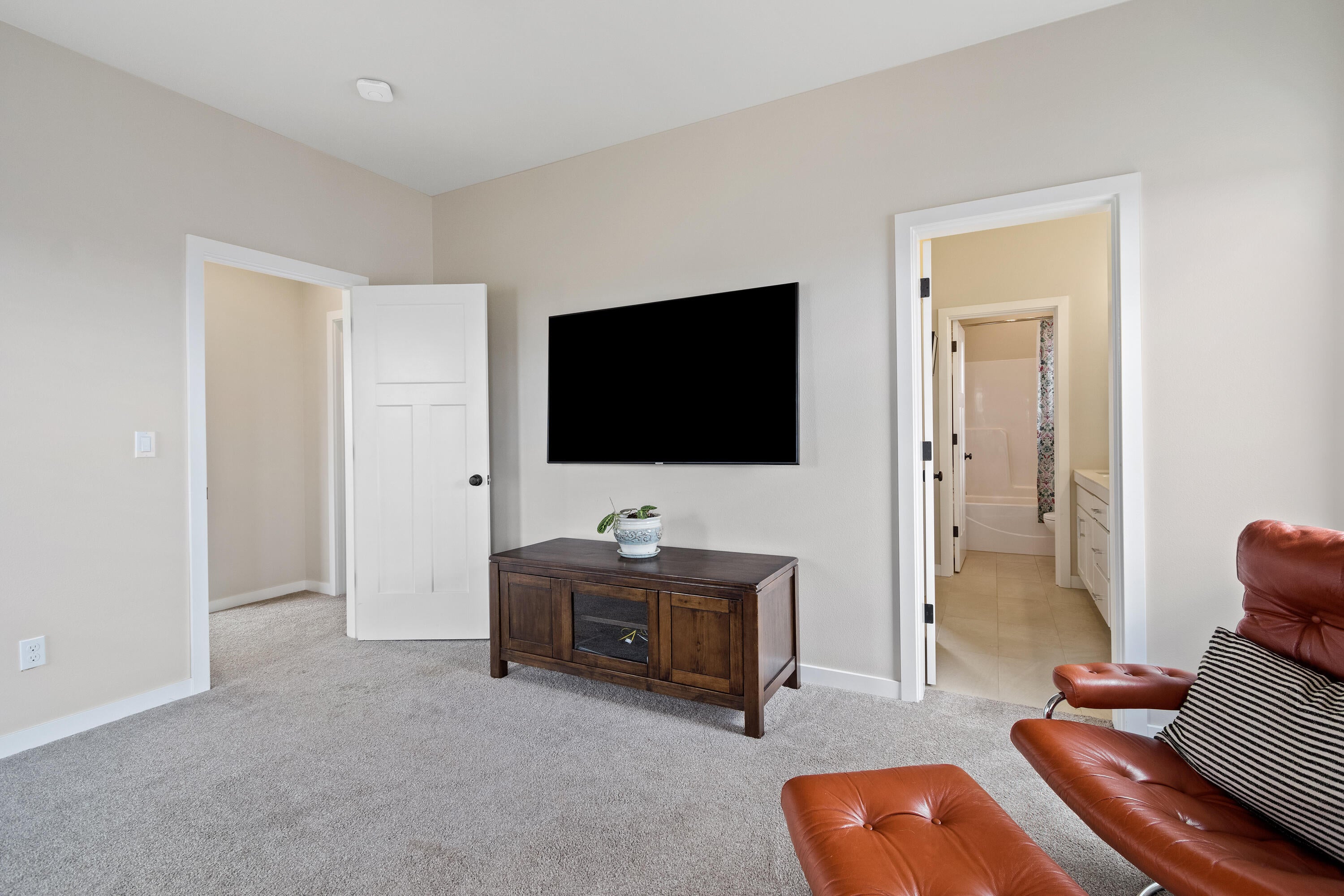 63124 Iner Loop Bend, OR 97701 - Photo 29 of 31 DSC08582